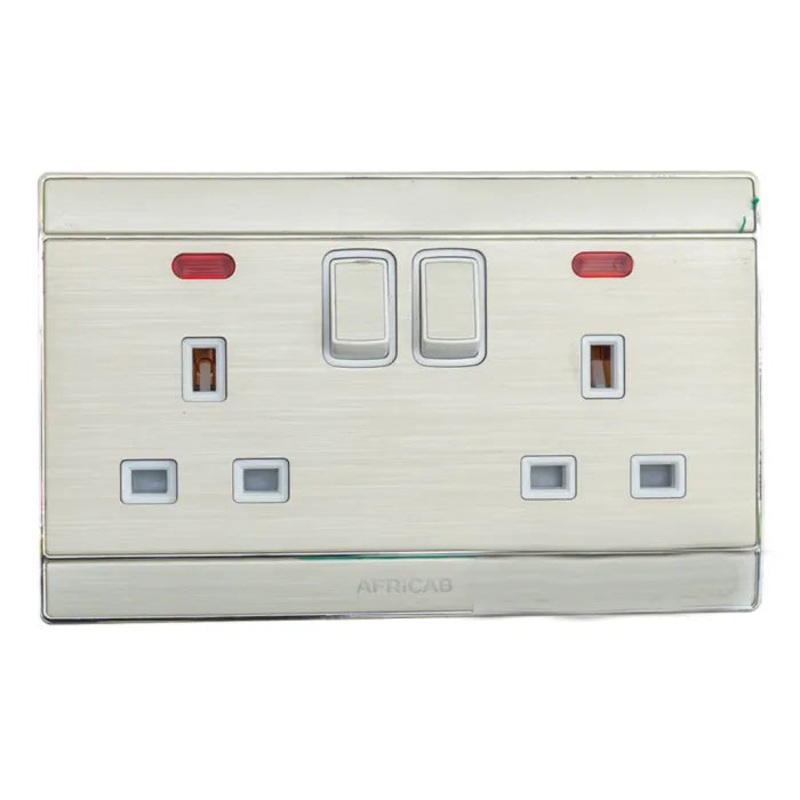 AFRICAB SOCKET OUTLET DOUBLE METAL 15A